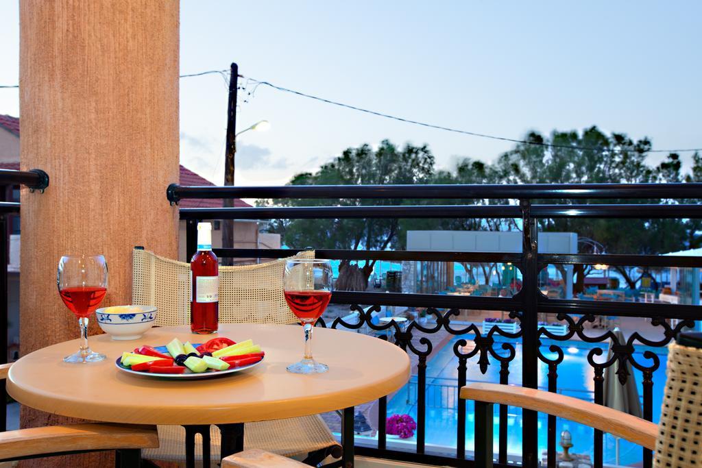 Alkionides Seaside Hotel Platanés Habitación foto